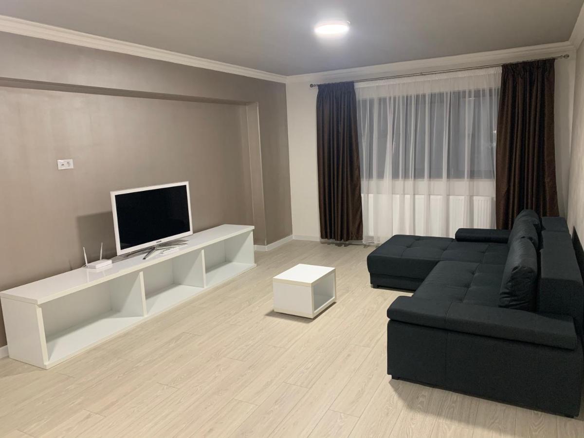 Apartament Lux Regim Hotelier Bacău Eksteriør billede